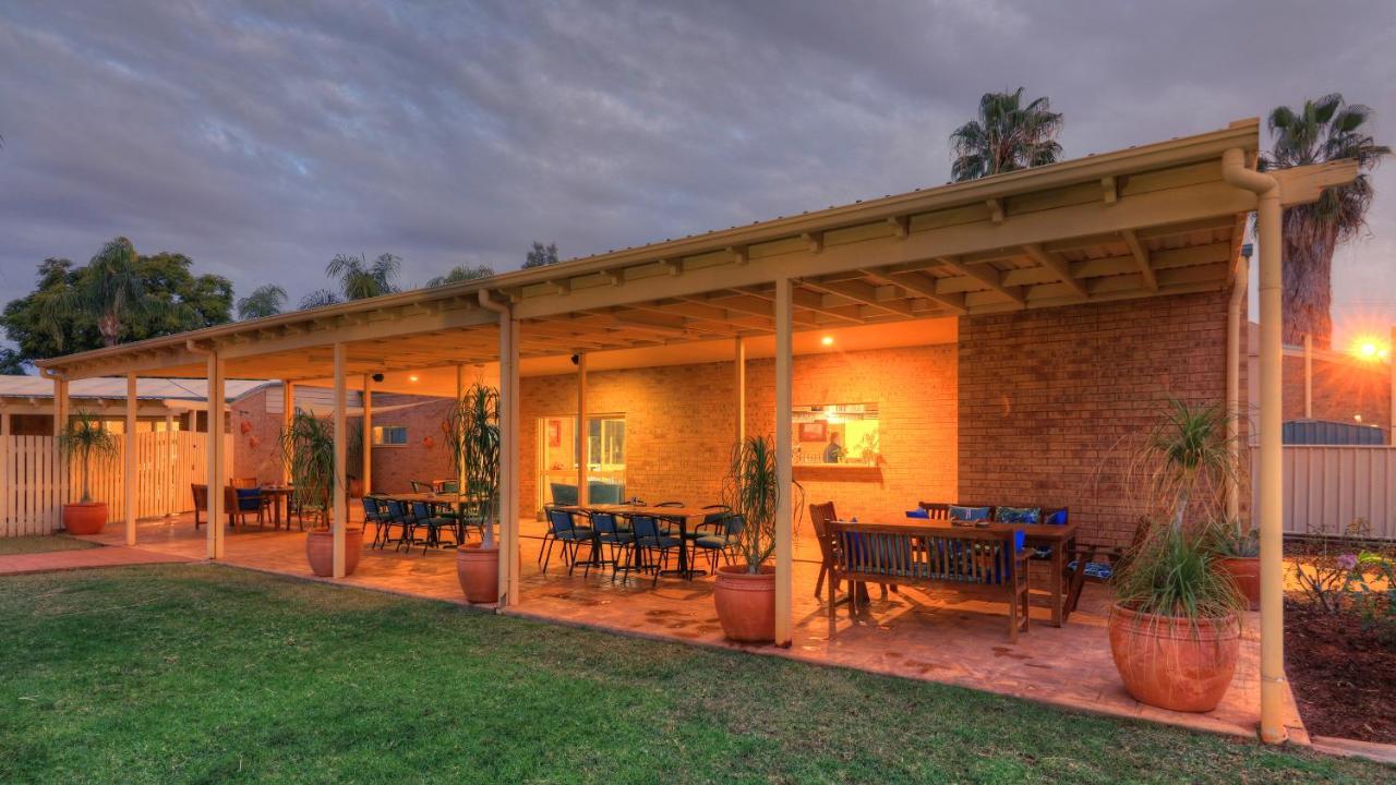 Mulga Country Motor Inn Charleville-Mézières Exterior foto