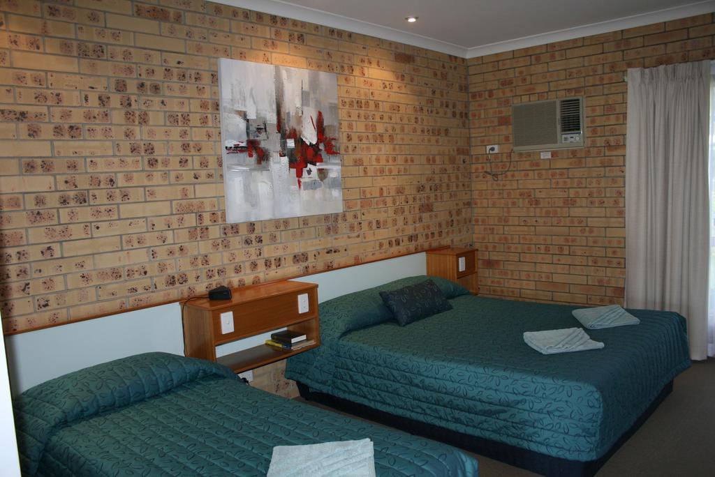 Mulga Country Motor Inn Charleville-Mézières Zimmer foto